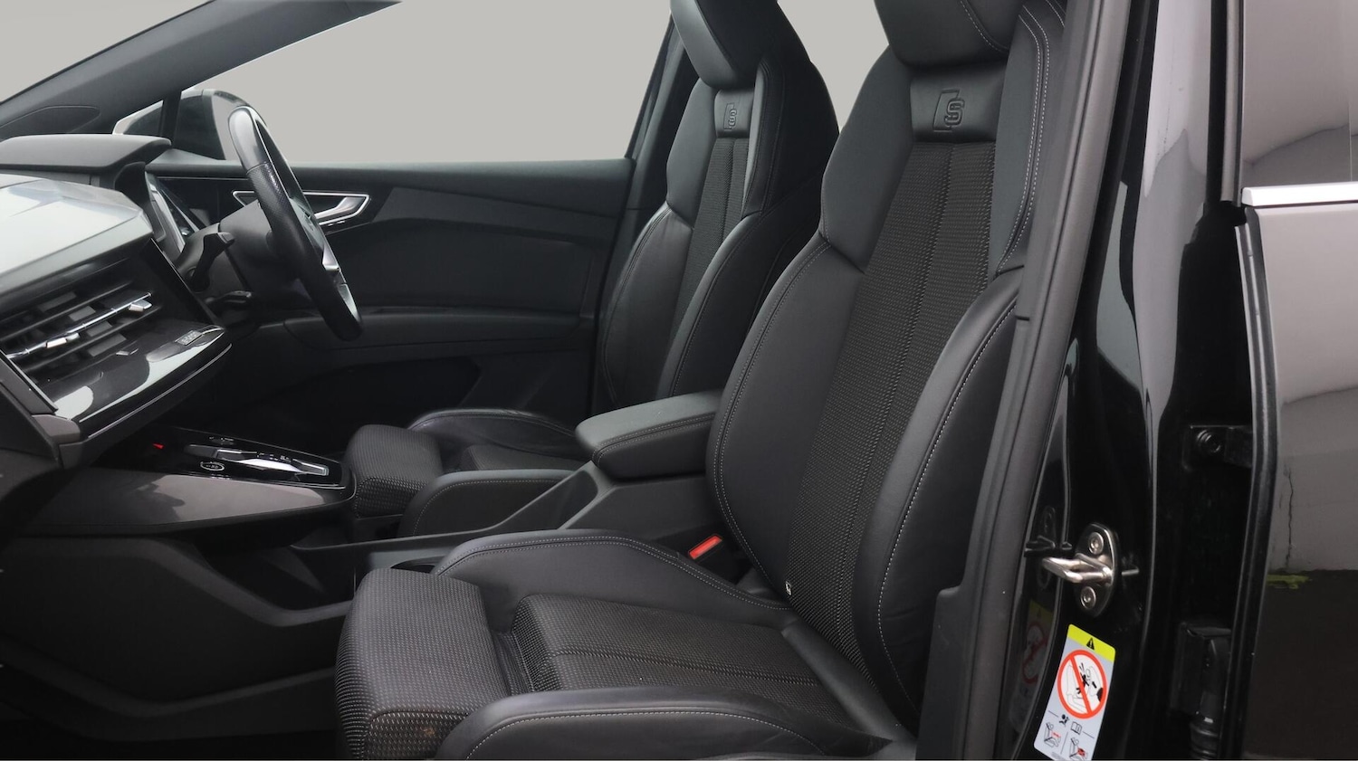 Used Audi Q4 e-tron 2021 for sale - 76702429: Photo 15