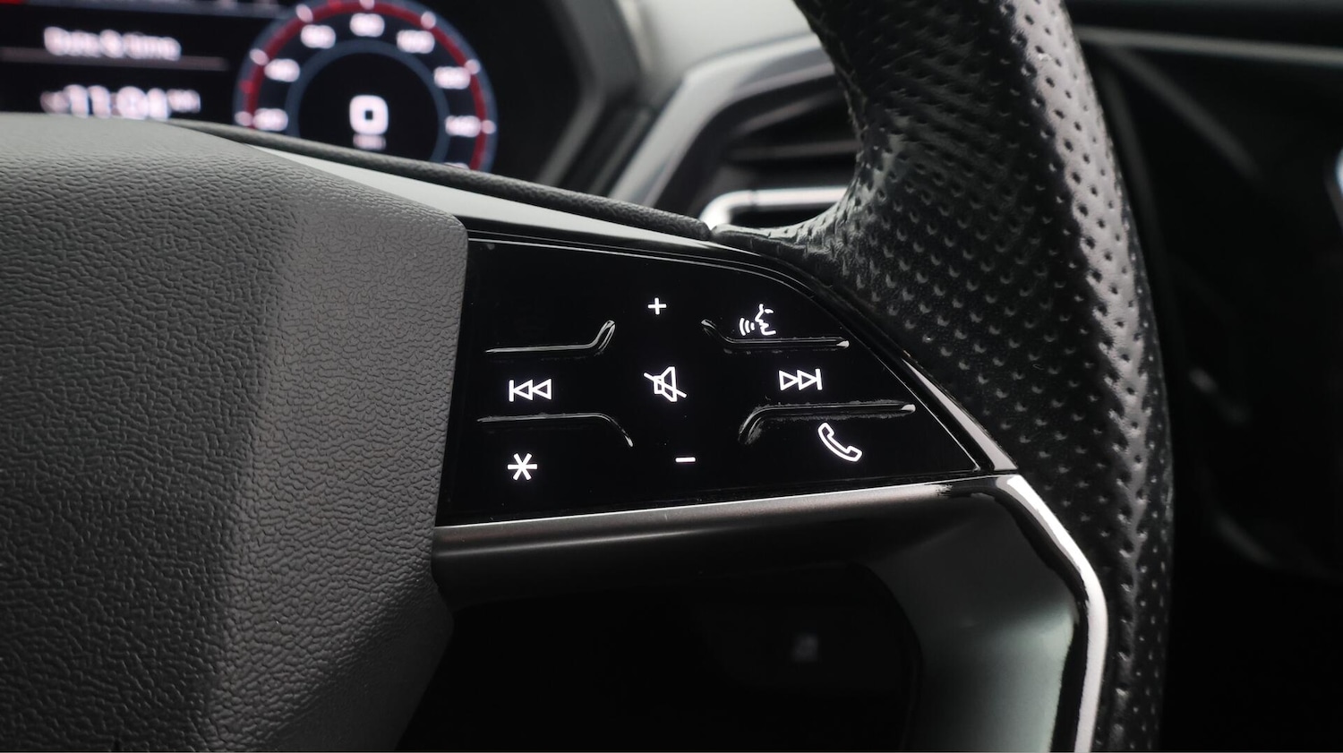 Used Audi Q4 e-tron 2021 for sale - 76702429: Photo 27