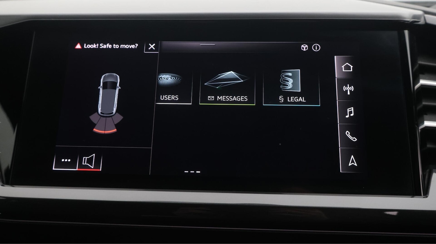 Used Audi Q4 e-tron 2021 for sale - 76702429: Photo 28