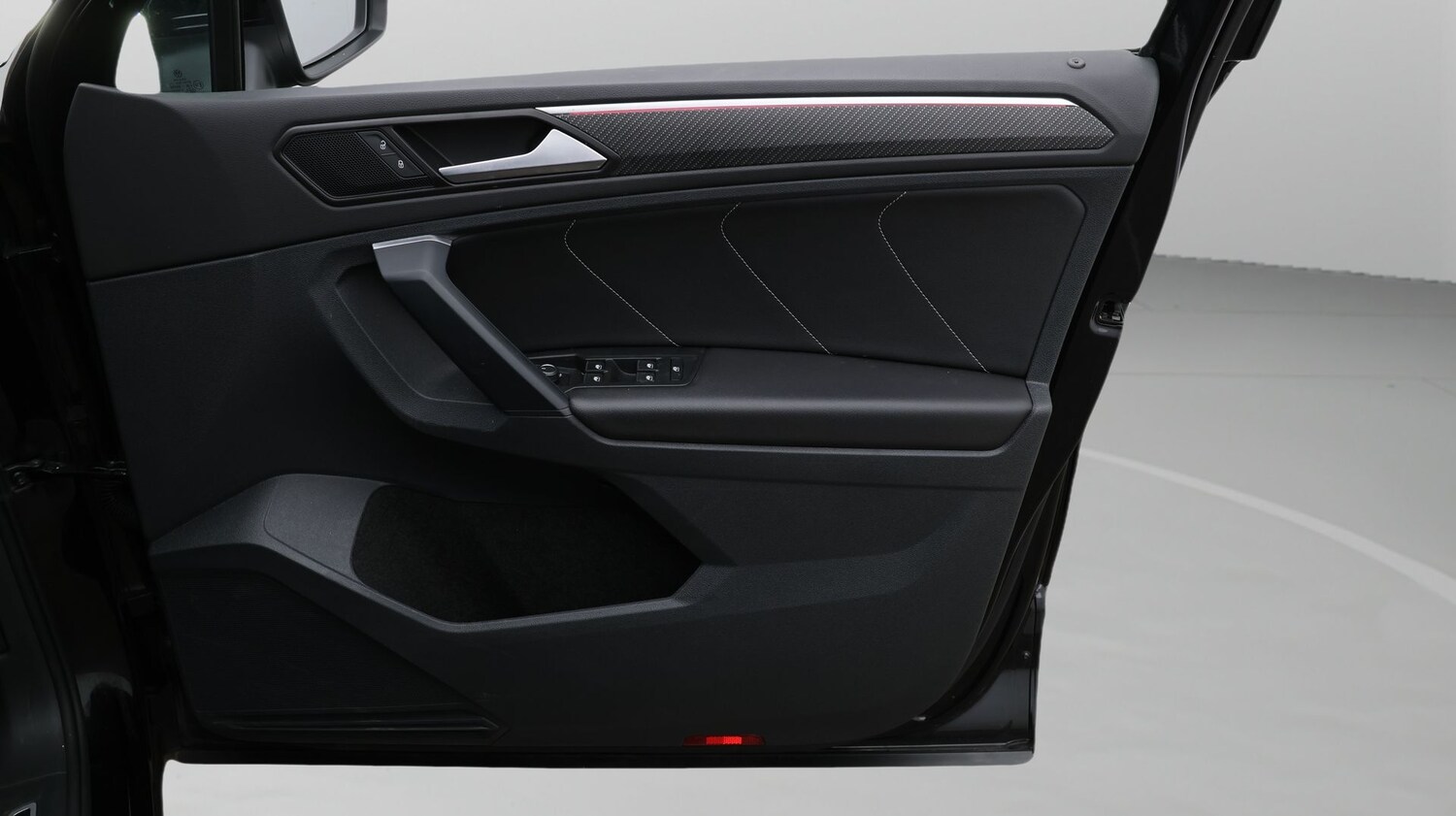 Used Volkswagen Tiguan 2023 for sale - 77501277: Photo 15