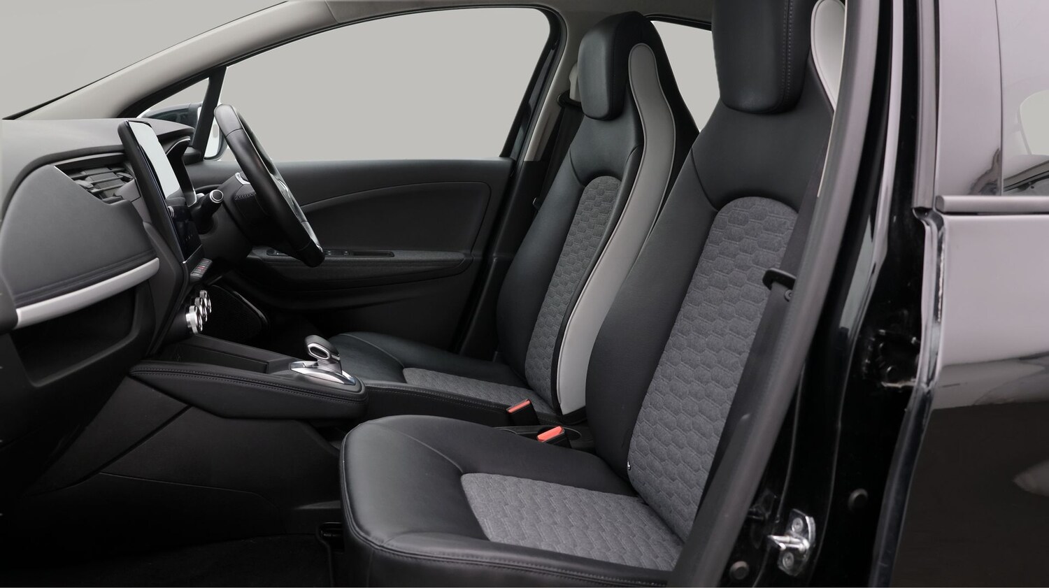 Used Renault Zoe 2022 for sale - 77423793: Photo 14