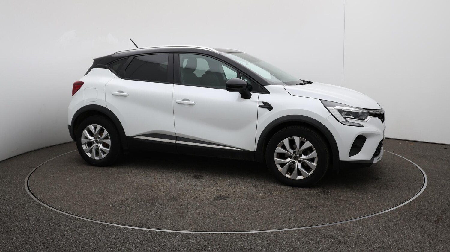 Used Renault Captur 2020 for sale - 76083867: Photo 45