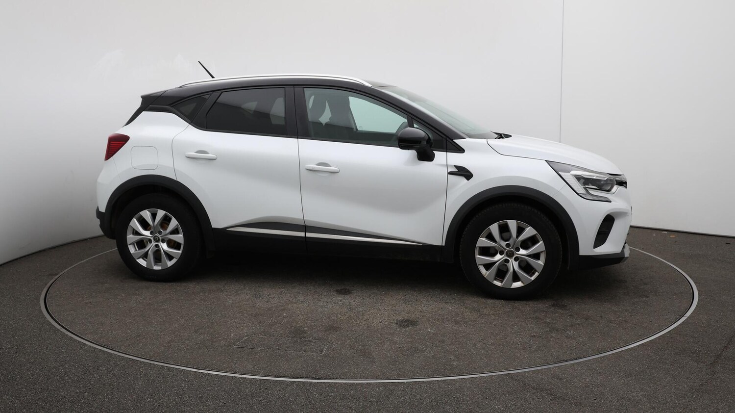 Used Renault Captur 2020 for sale - 76083867: Photo 47