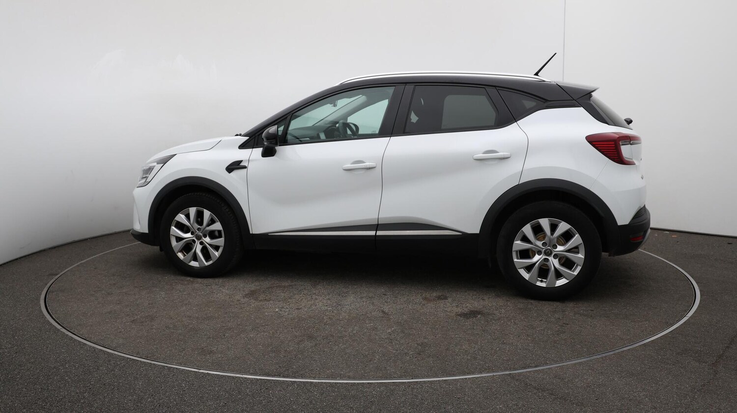 Used Renault Captur 2020 for sale - 76083867: Photo 57