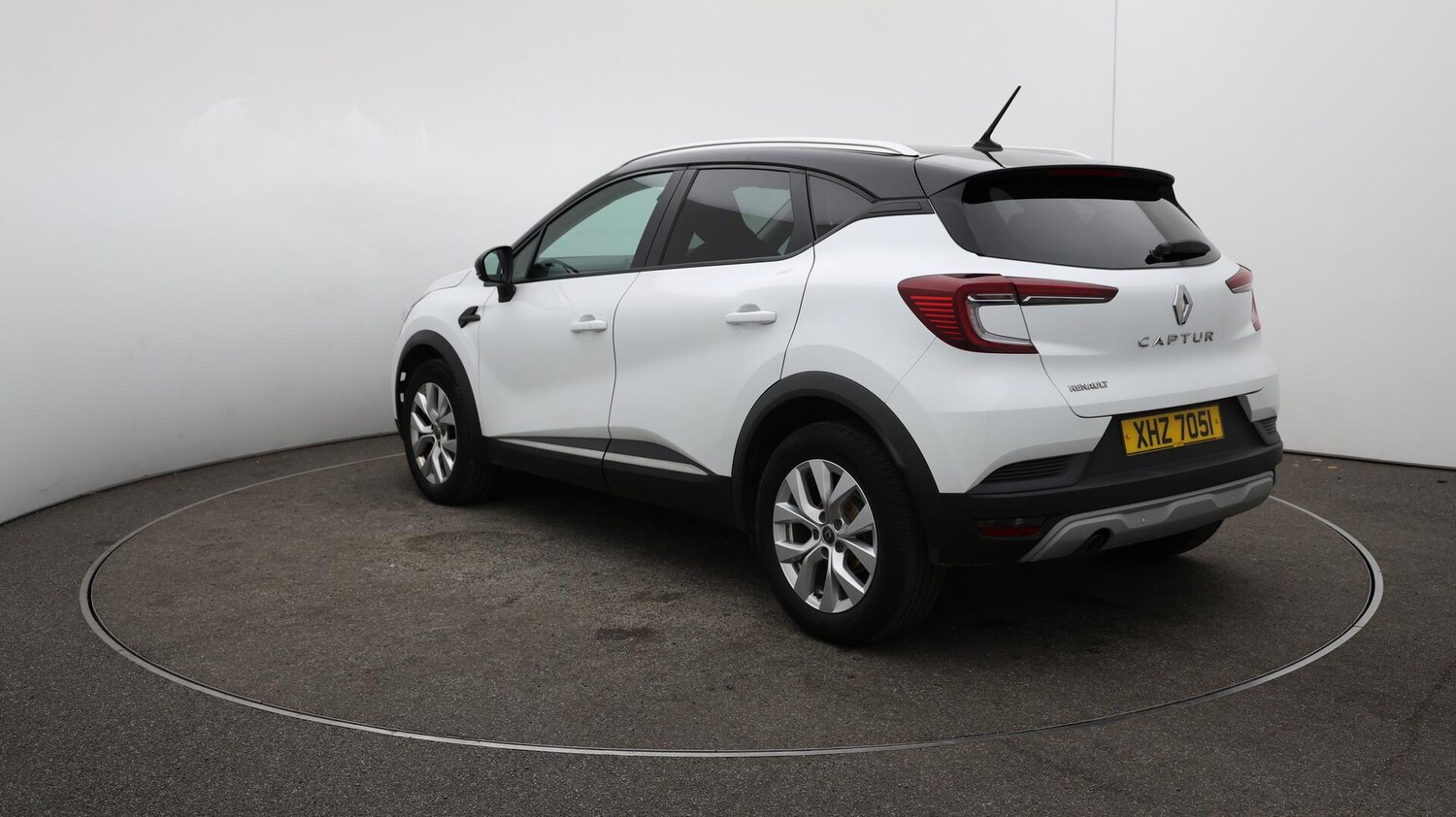 Used Renault Captur 2020 for sale - 76083867: Photo 61