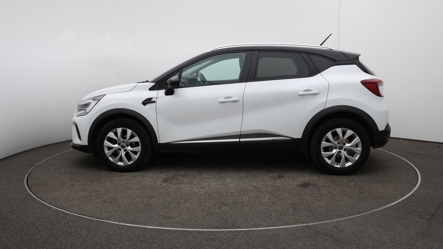Used Renault Captur 2020 for sale - 76083867: Photo 63
