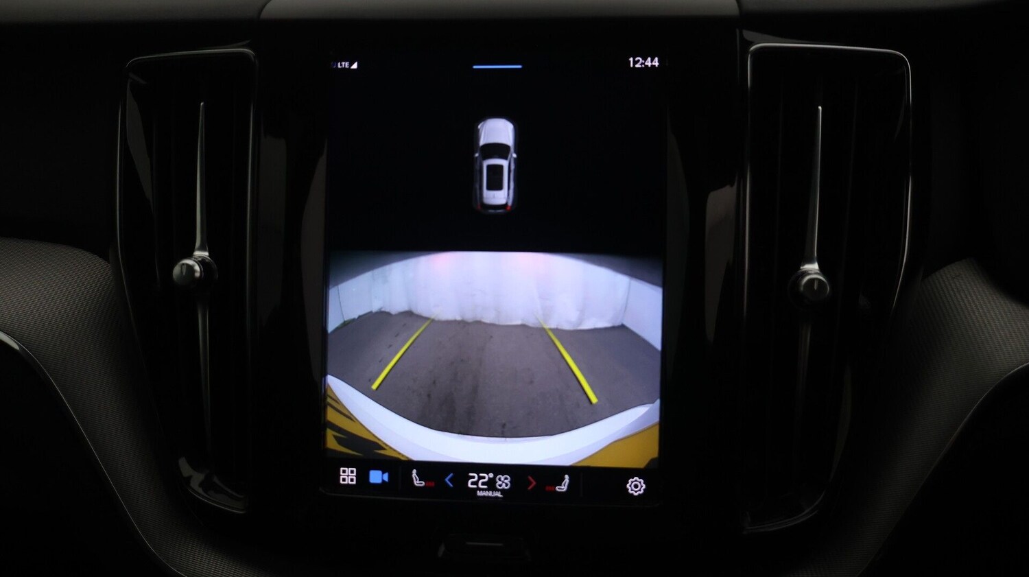 Used Volvo XC60 2021 for sale - 77896073: Photo 28