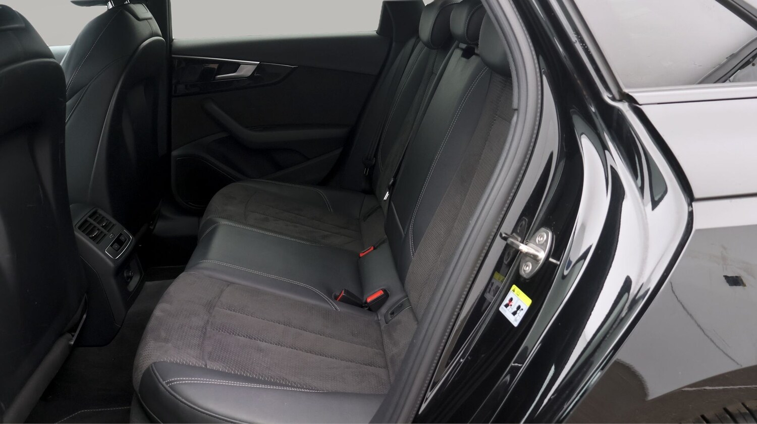 Used Audi A4 2019 for sale - 77837165: Photo 16