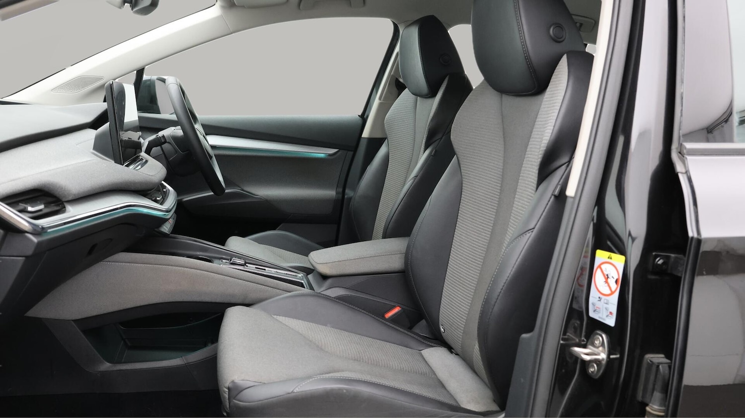 Used Skoda Enyaq 2022 for sale - 76688637: Photo 15