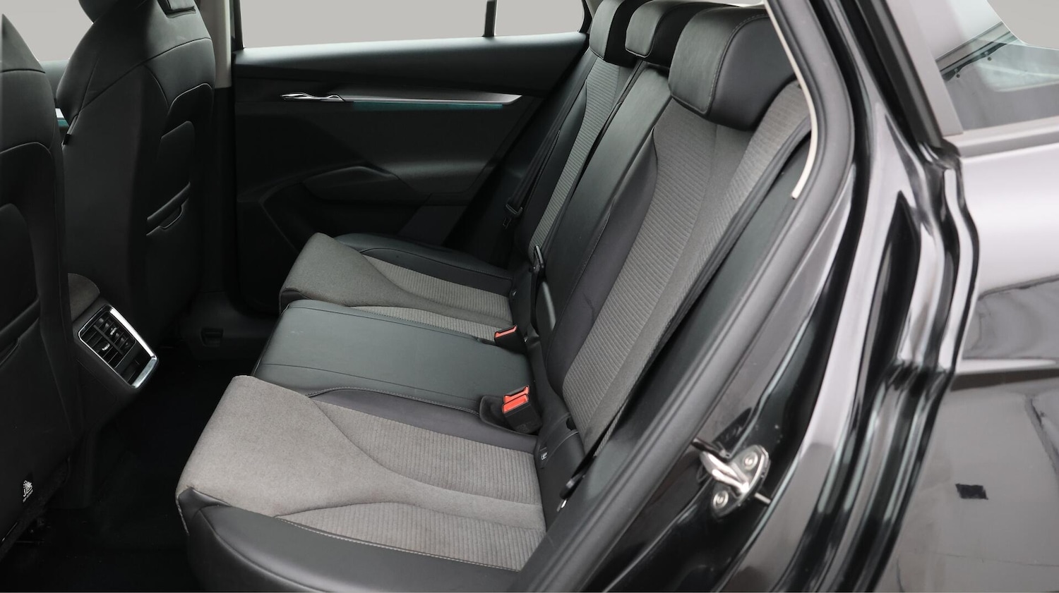 Used Skoda Enyaq 2022 for sale - 76688637: Photo 17