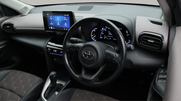 Used Toyota Yaris Cross 2022 for sale - 76246890: Photo 10