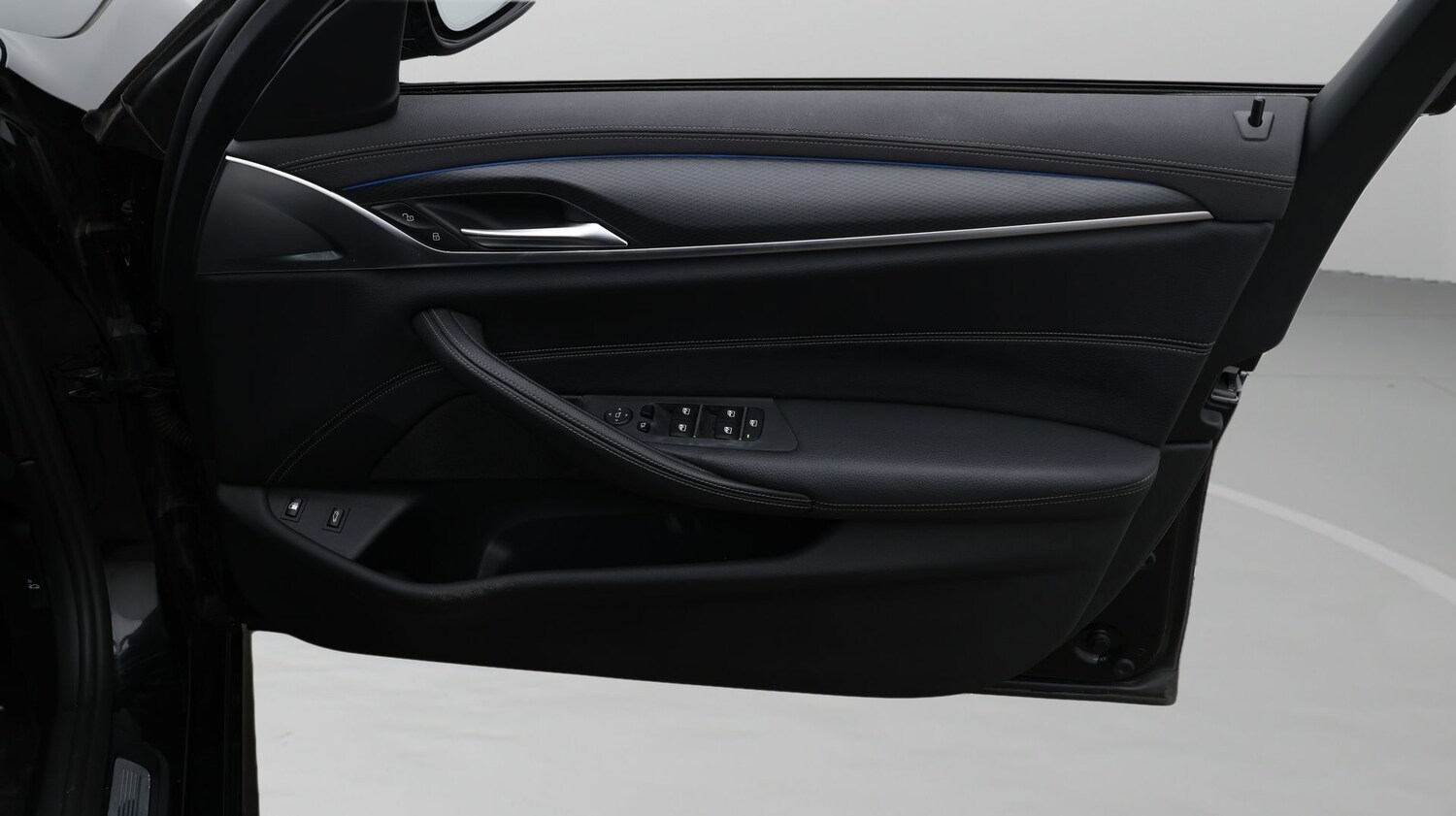 Used BMW 5 Series 2022 for sale - 77274721: Photo 15