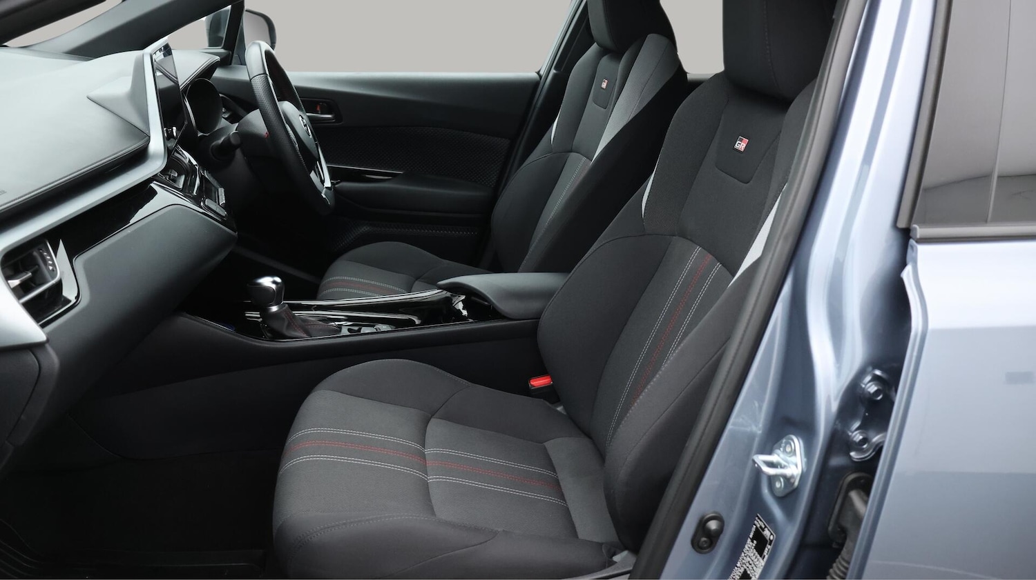 Used Toyota C-HR 2023 for sale - 75926935: Photo 15