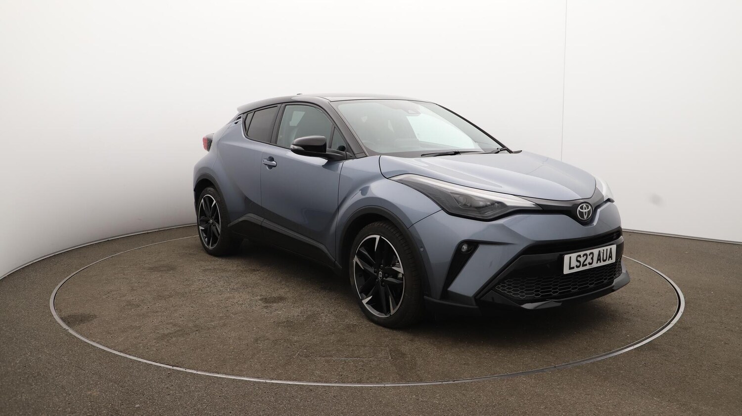 Used Toyota C-HR 2023 for sale - 75926935: Photo 44