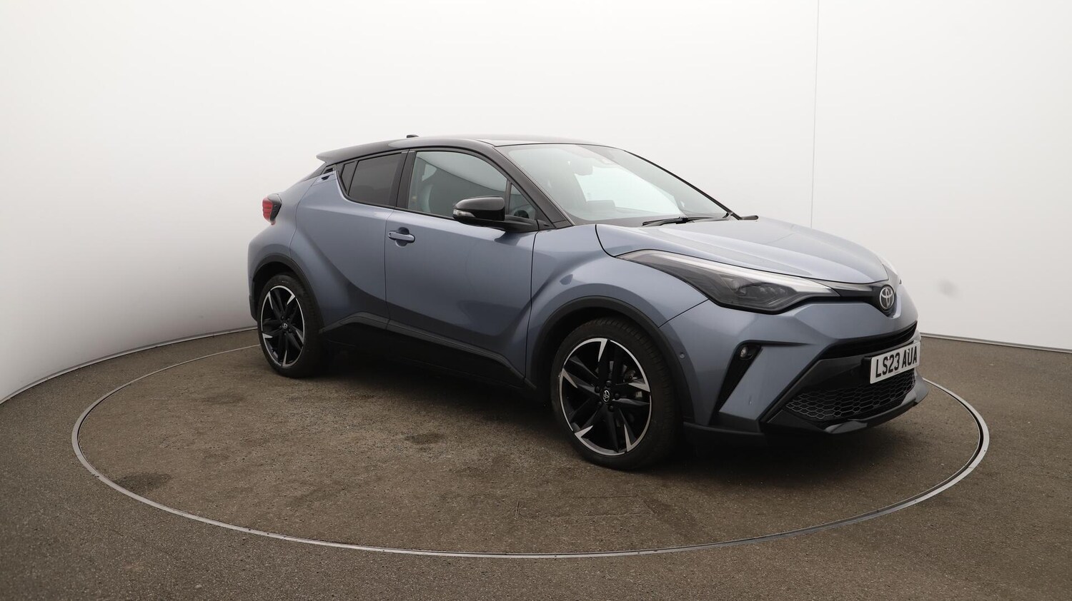 Used Toyota C-HR 2023 for sale - 75926935: Photo 45