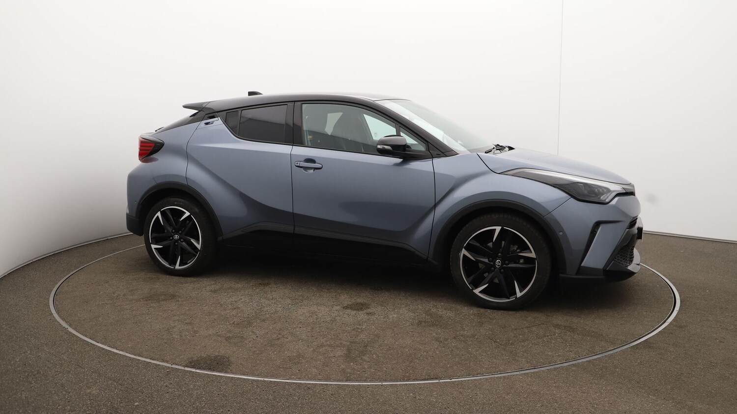 Used Toyota C-HR 2023 for sale - 75926935: Photo 47