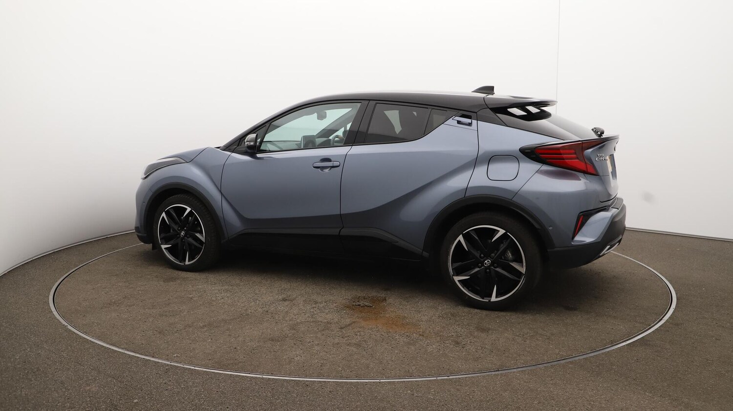 Used Toyota C-HR 2023 for sale - 75926935: Photo 48