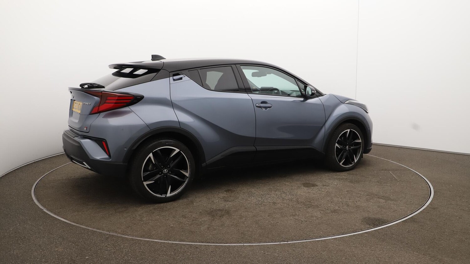 Used Toyota C-HR 2023 for sale - 75926935: Photo 53