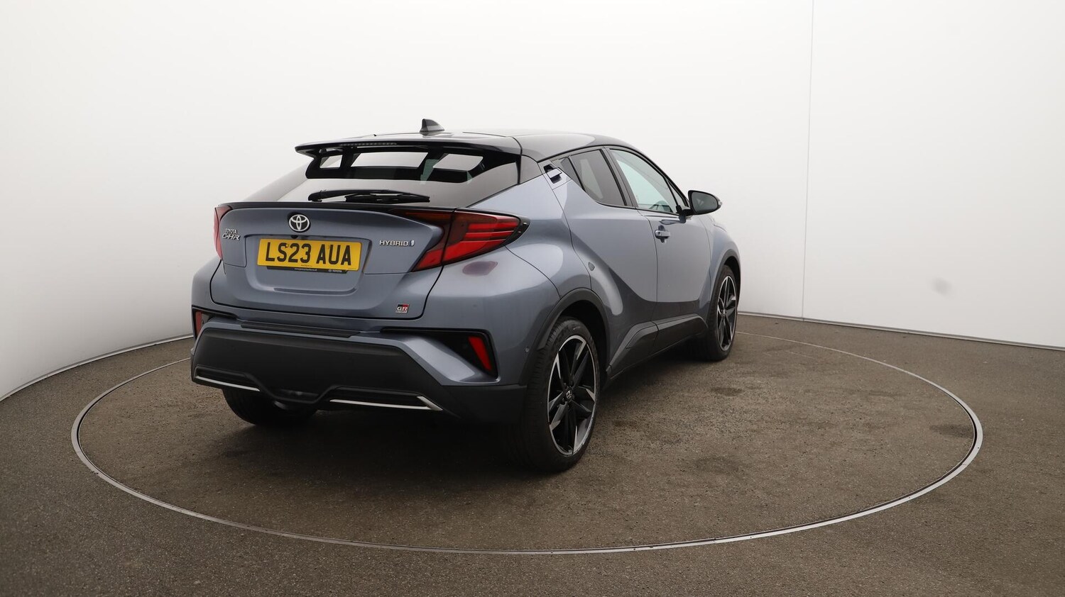 Used Toyota C-HR 2023 for sale - 75926935: Photo 56