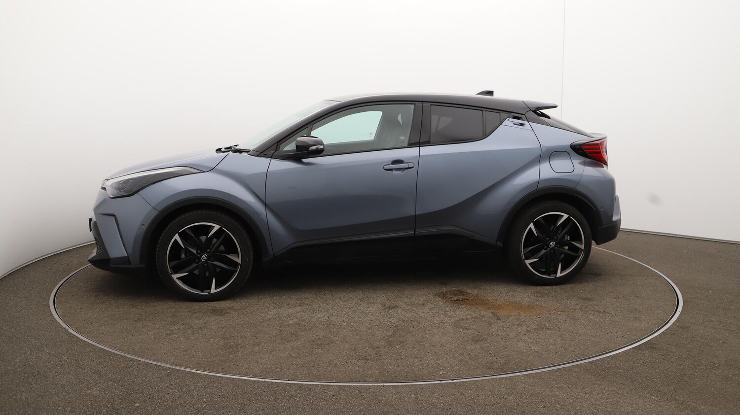 Used Toyota C-HR 2023 for sale - 75926935: Photo 66