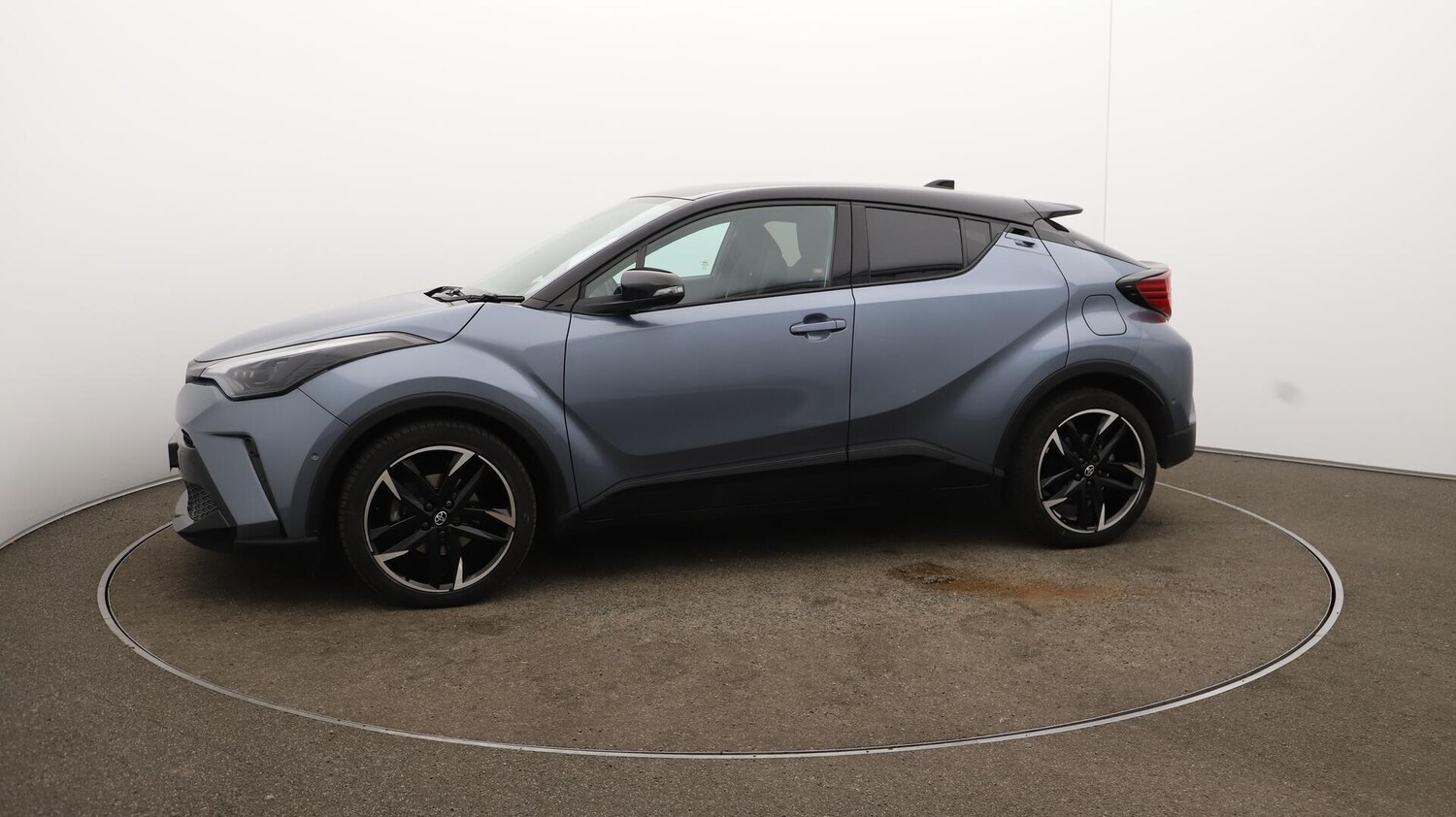 Used Toyota C-HR 2023 for sale - 75926935: Photo 67