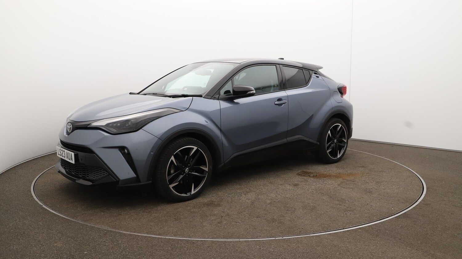 Used Toyota C-HR 2023 for sale - 75926935: Photo 69