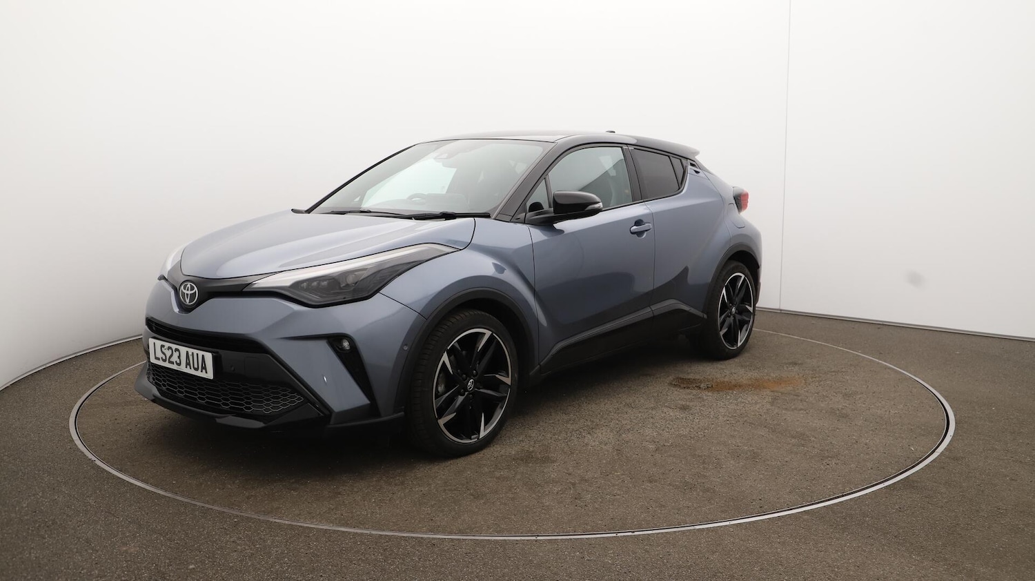 Used Toyota C-HR 2023 for sale - 75926935: Photo 70