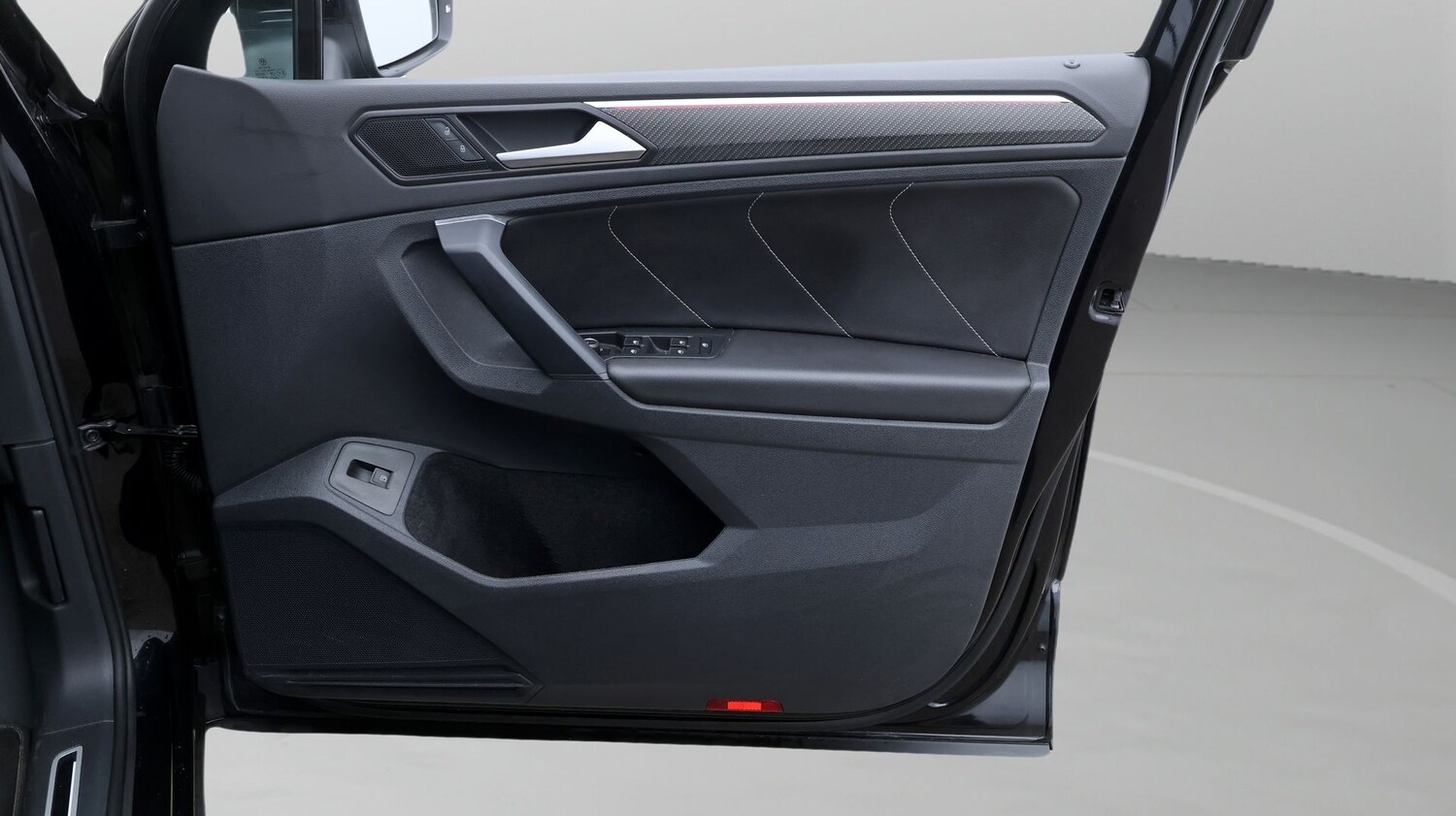 Used Volkswagen Tiguan for sale - 77864635: Photo 15