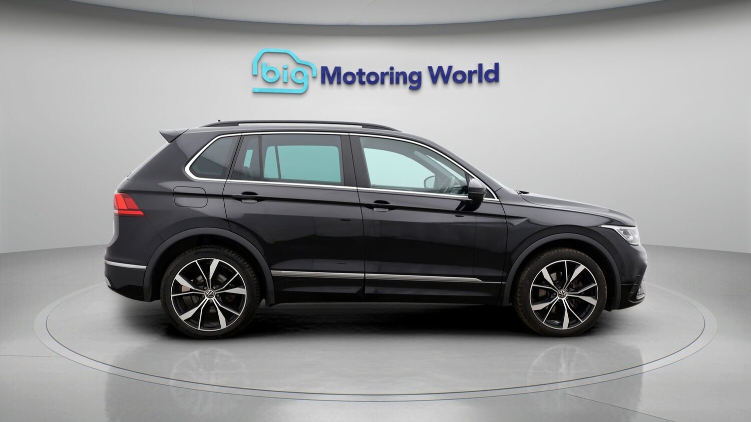 Used Volkswagen Tiguan for sale - 77864635: Photo 8
