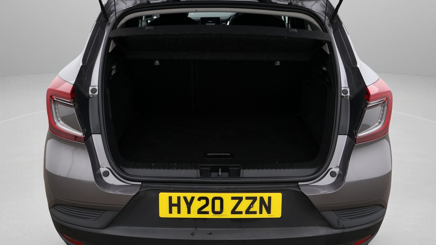 Used Renault Captur 2020 for sale - 77931895: Photo 17