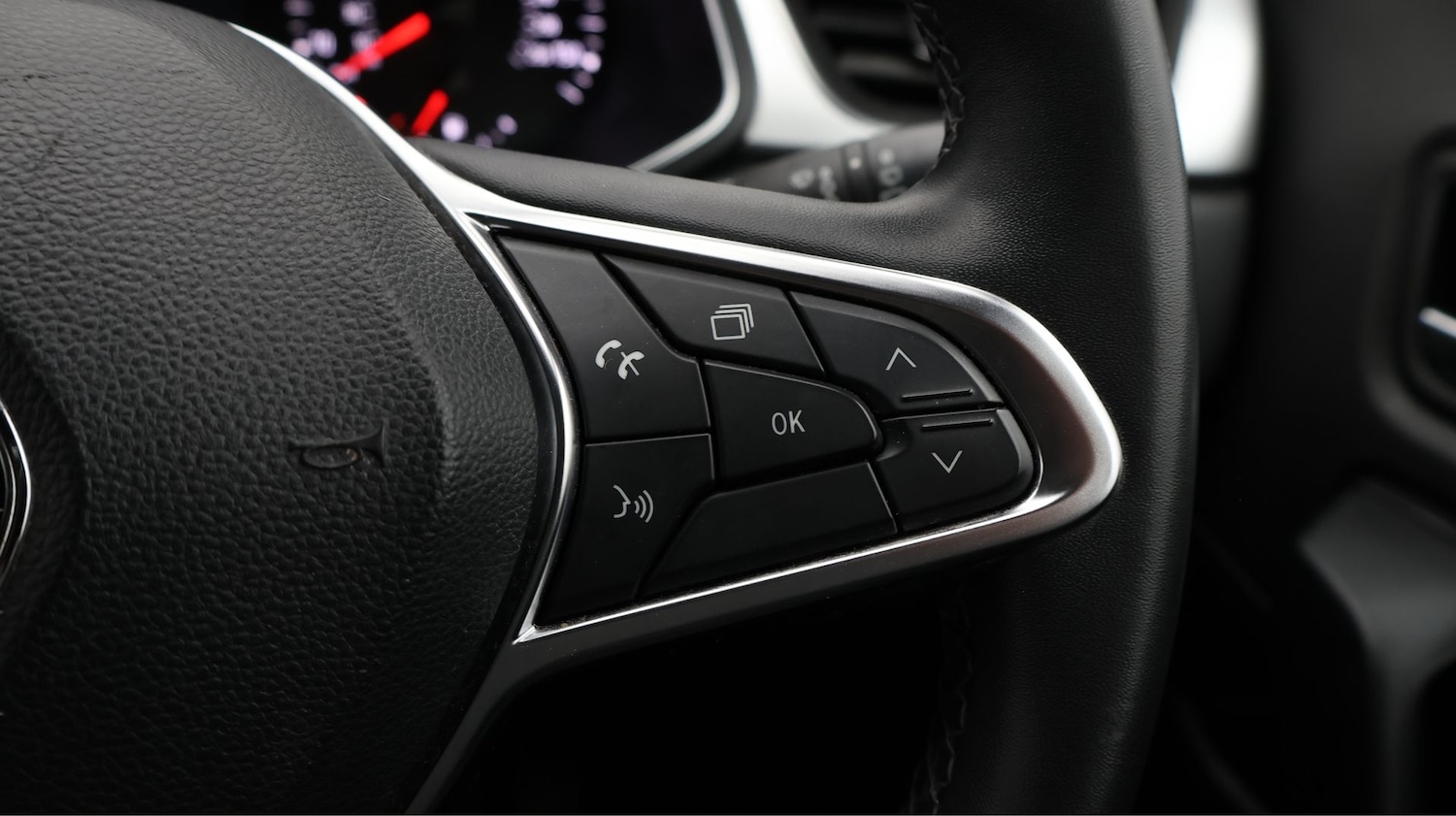 Used Renault Captur 2020 for sale - 77931895: Photo 23