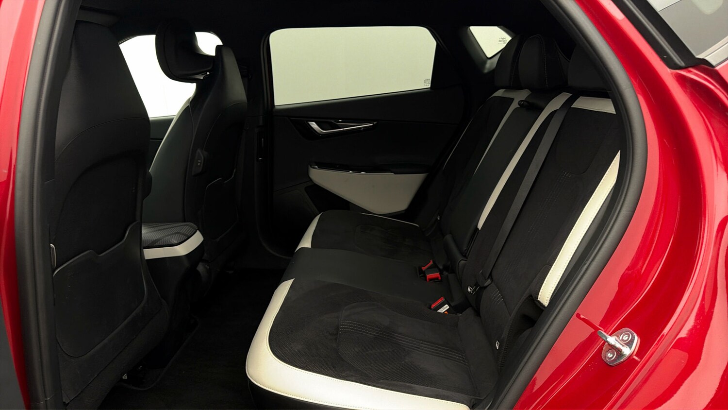 Used Kia EV6 2023 for sale - 77963029: Photo 15