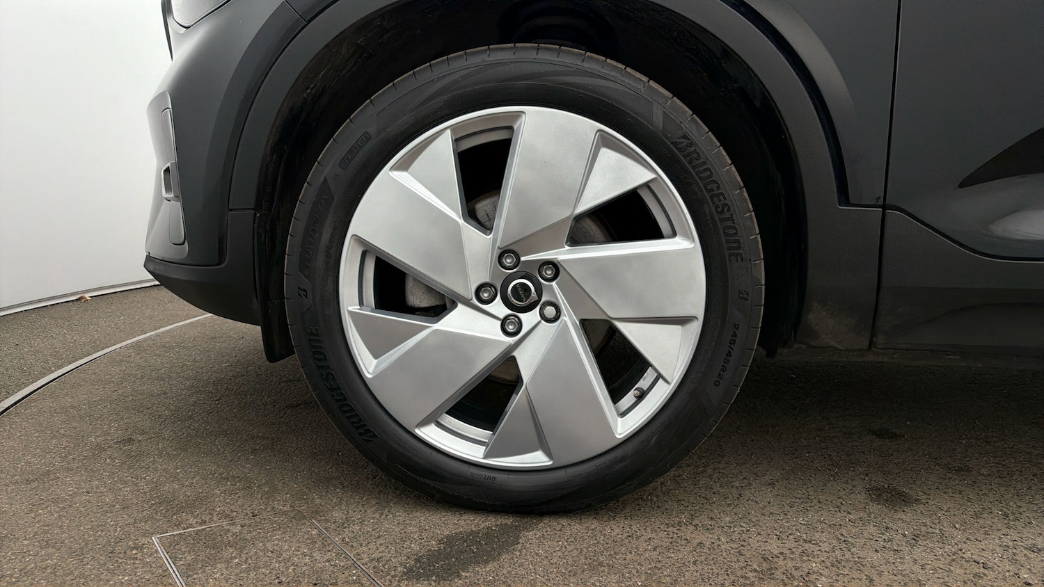 Used Volvo XC40 2025 for sale - 77921615: Photo 17