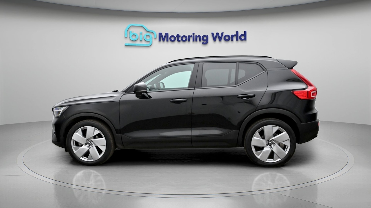 Used Volvo XC40 2025 for sale - 77921615: Photo 4