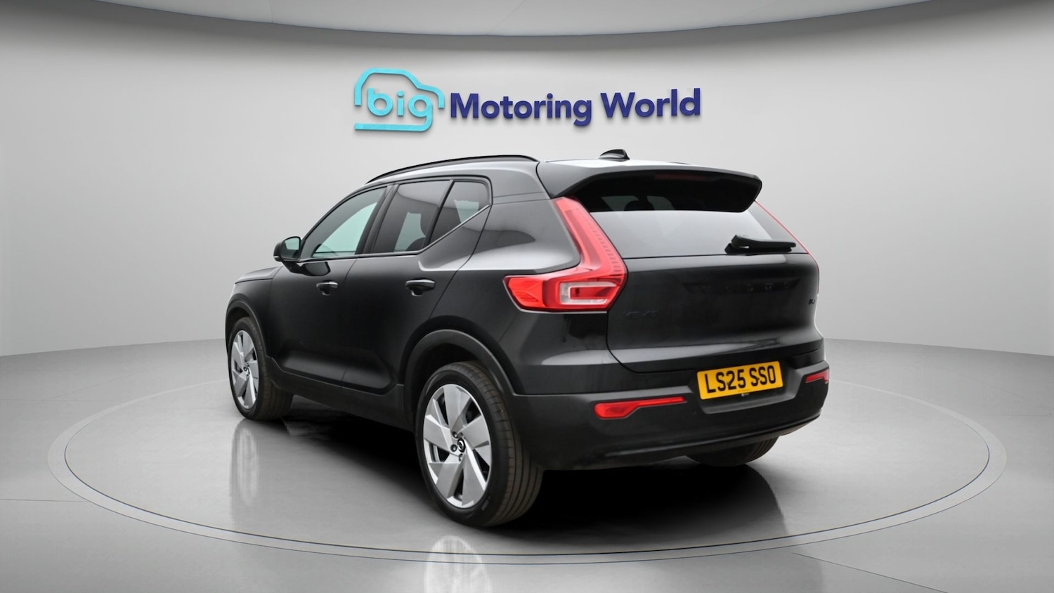 Used Volvo XC40 2025 for sale - 77921615: Photo 5