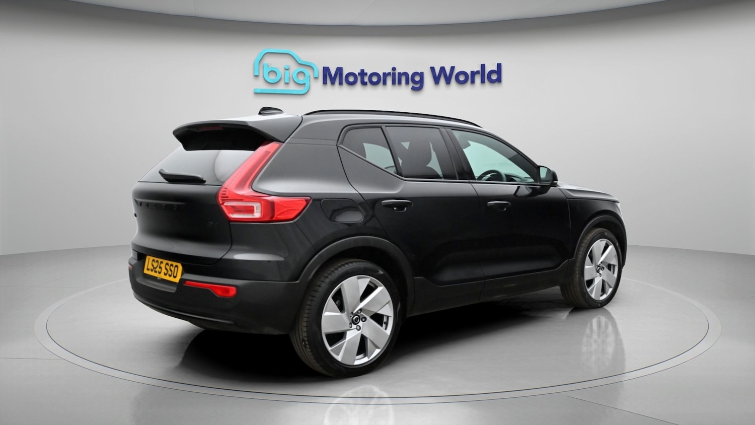 Used Volvo XC40 2025 for sale - 77921615: Photo 7
