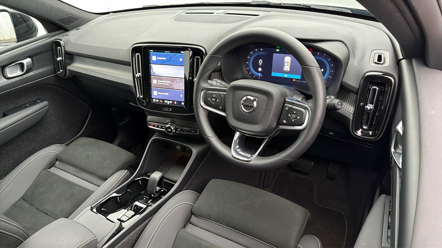 Used Volvo XC40 2025 for sale - 77921615: Photo 9