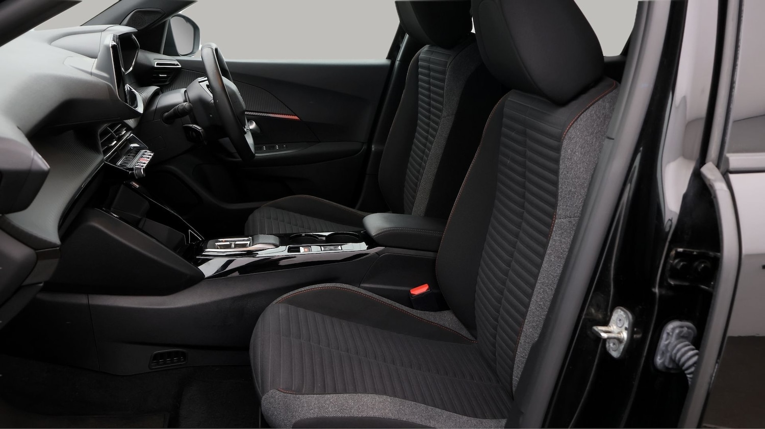 Used Peugeot E-2008 2023 for sale - 77345767: Photo 14