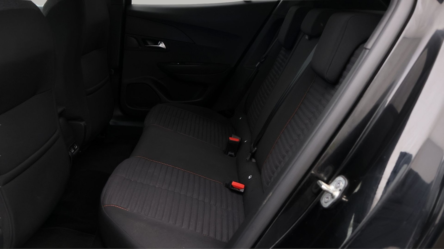 Used Peugeot E-2008 2023 for sale - 77345767: Photo 16