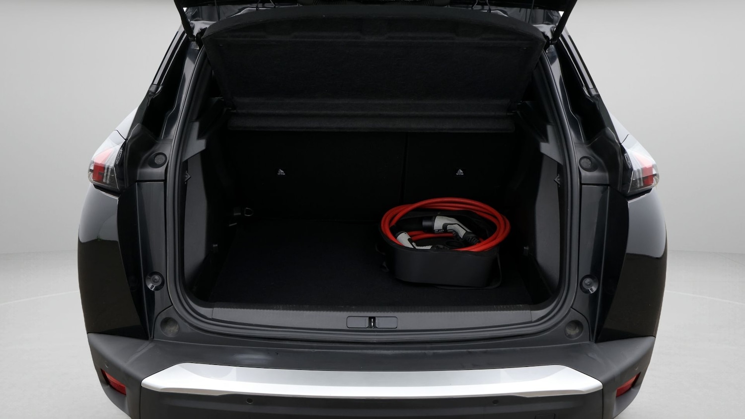 Used Peugeot E-2008 2023 for sale - 77345767: Photo 17