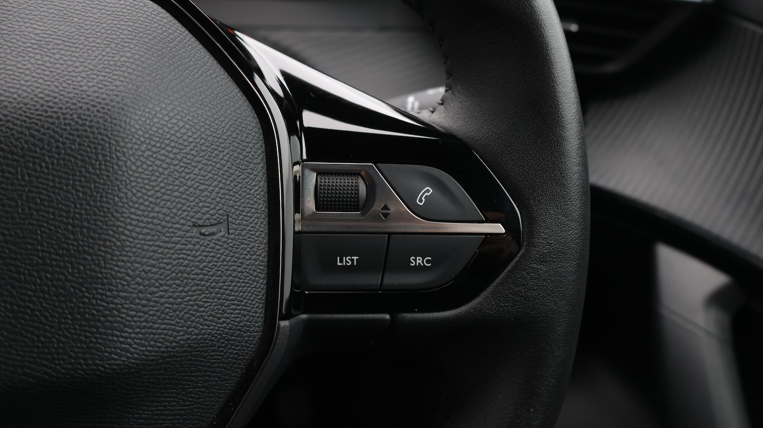 Used Peugeot E-2008 2023 for sale - 77345767: Photo 26