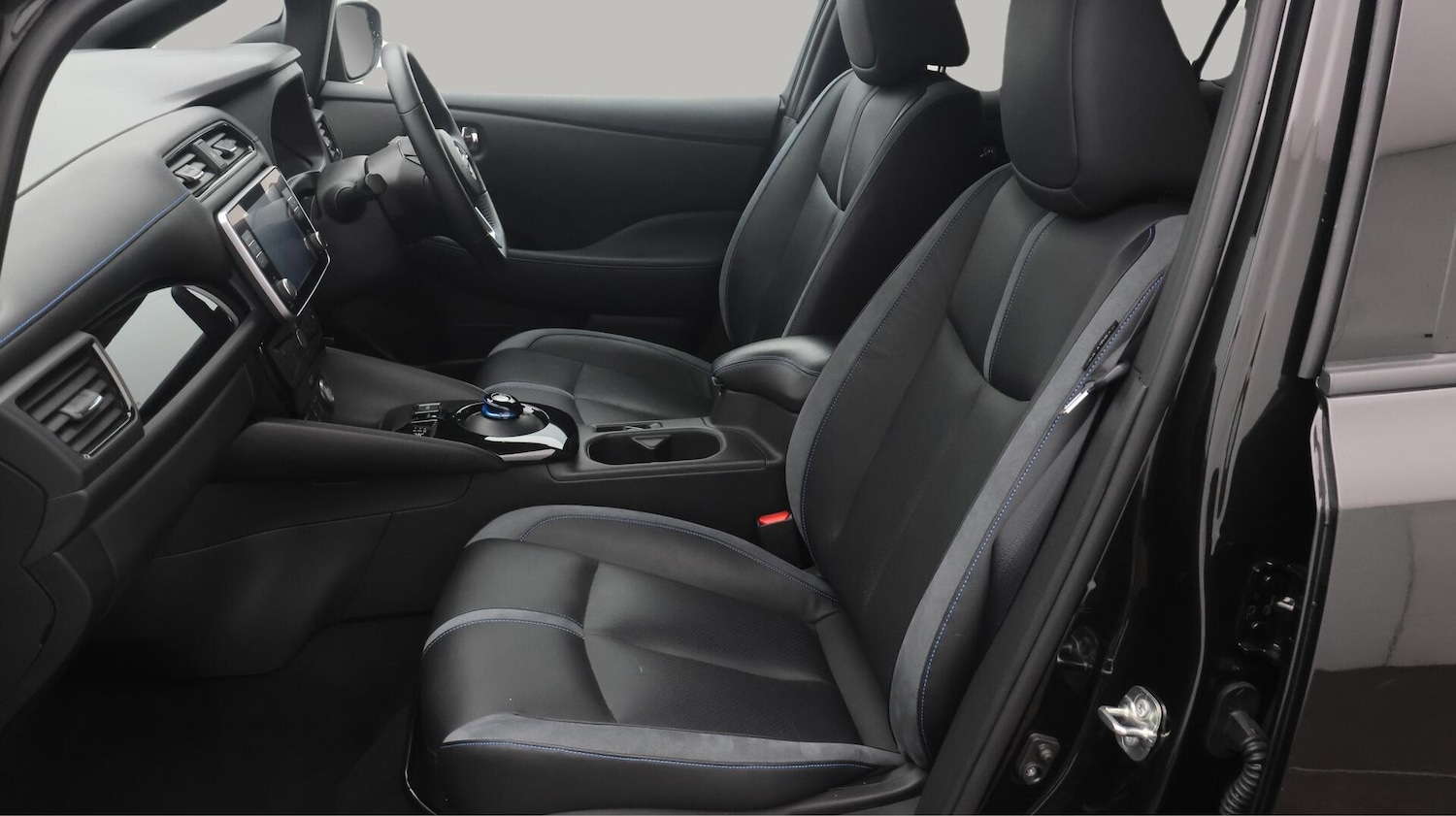 Used Nissan Leaf 2023 for sale - 76633636: Photo 15