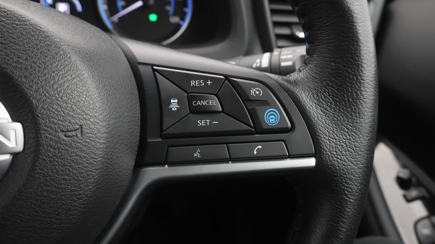 Used Nissan Leaf 2023 for sale - 76633636: Photo 24