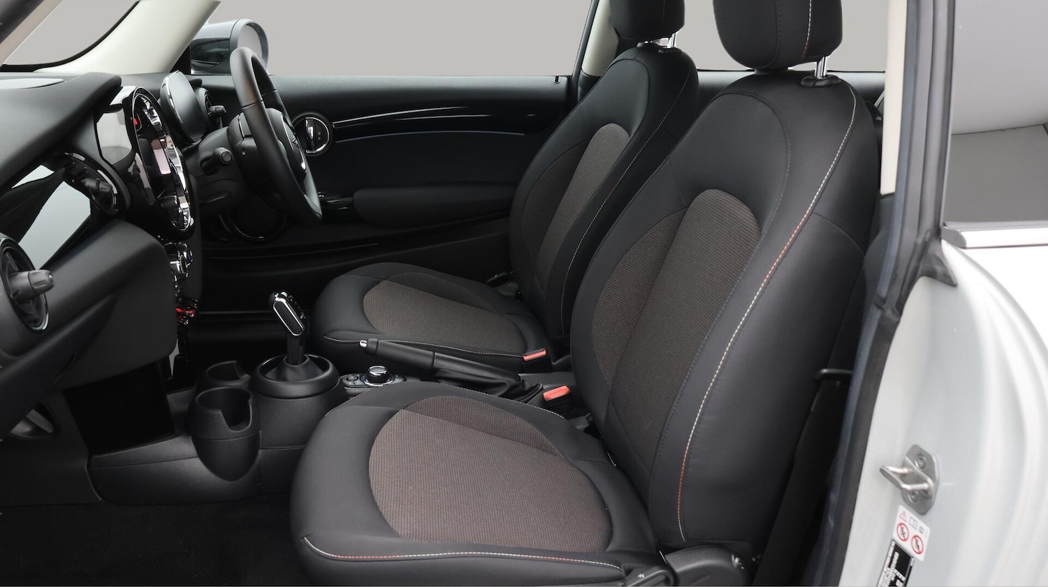 Used MINI Hatch 2022 for sale - 76714511: Photo 15