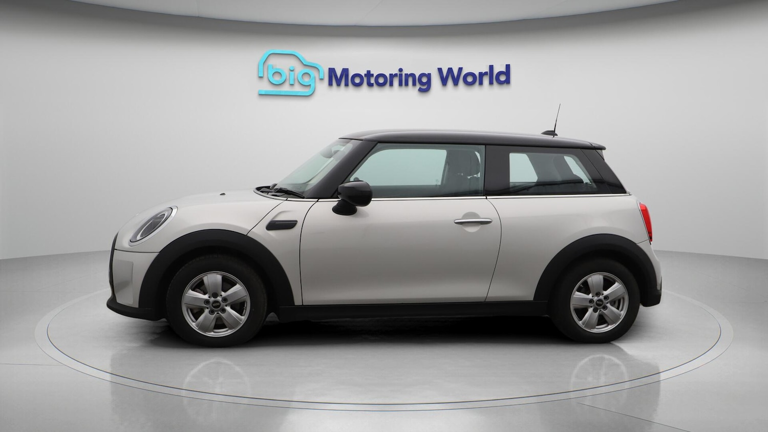 Used MINI Hatch 2022 for sale - 76714511: Photo 5