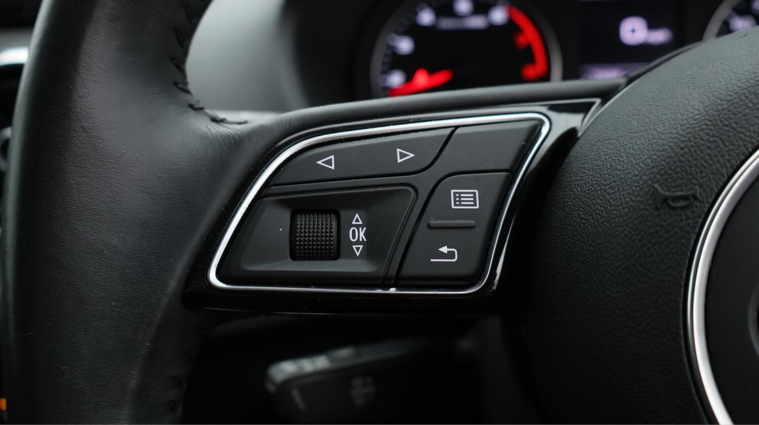 Used Audi Q2 2020 for sale - 75927628: Photo 39