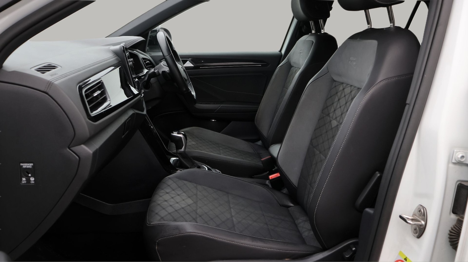 Used Volkswagen T-Roc 2023 for sale - 77532194: Photo 14