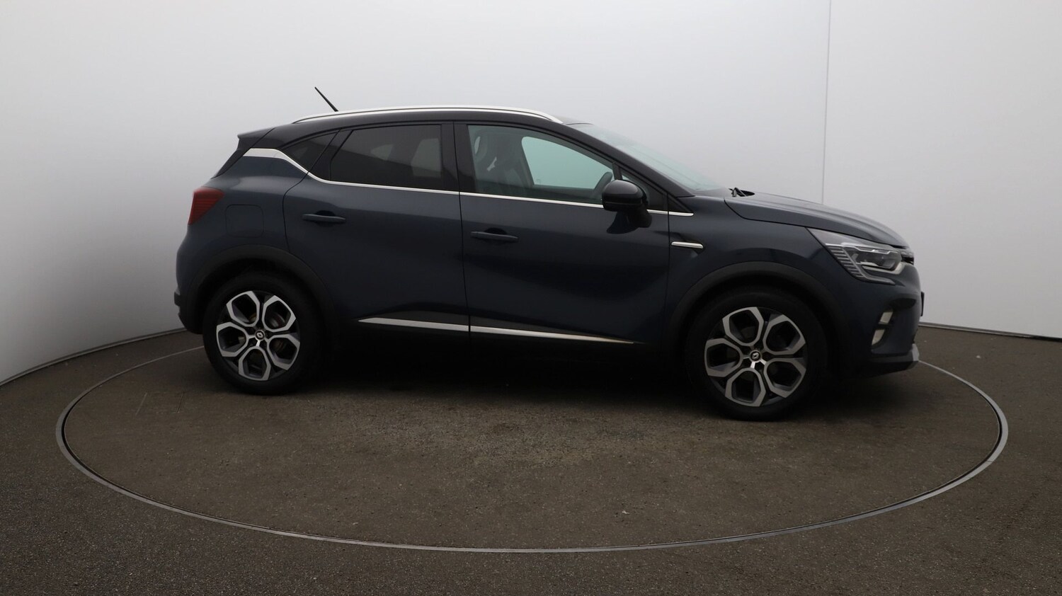 Used Renault Captur for sale - 76810173: Photo 39