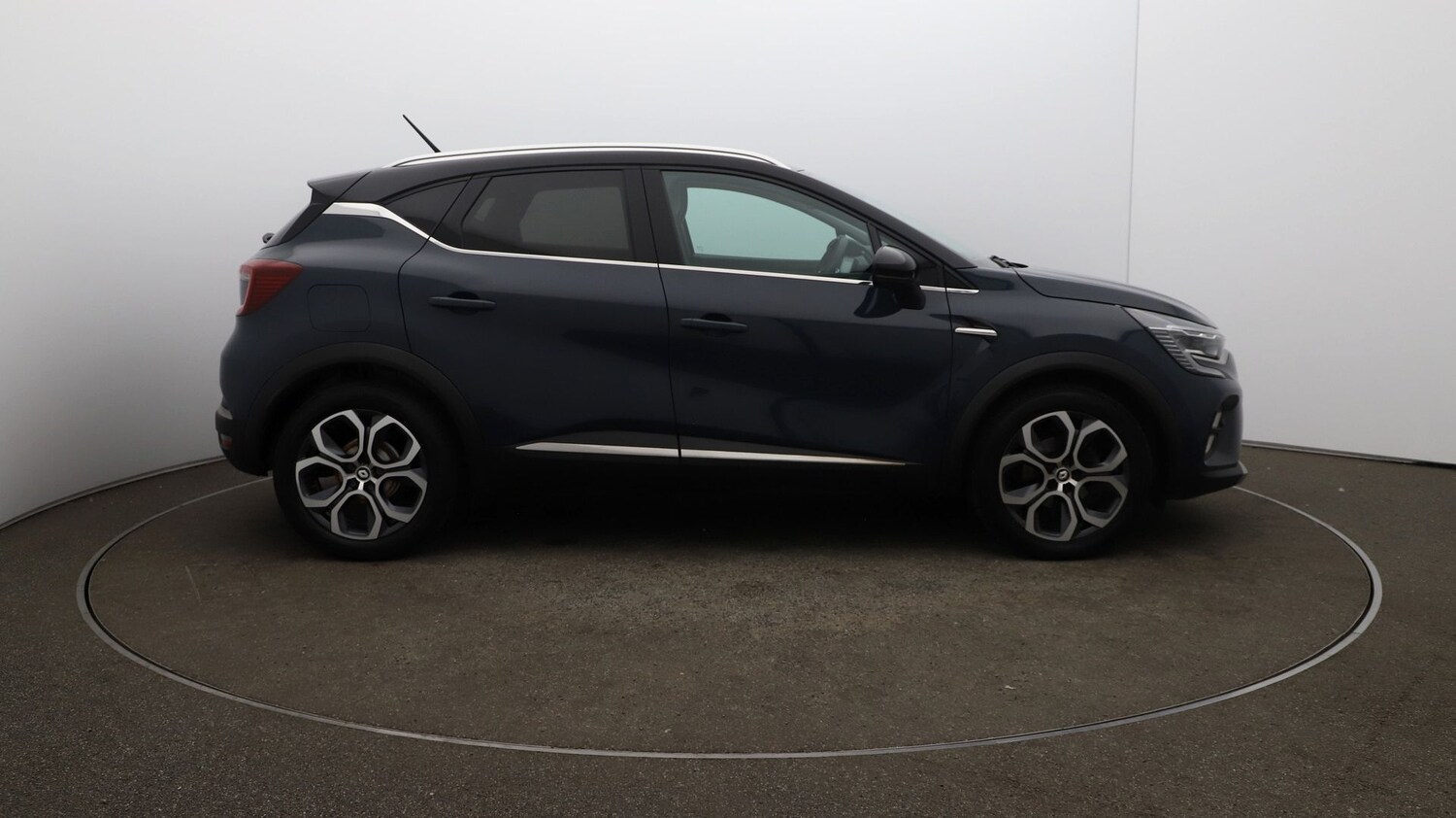 Used Renault Captur for sale - 76810173: Photo 40
