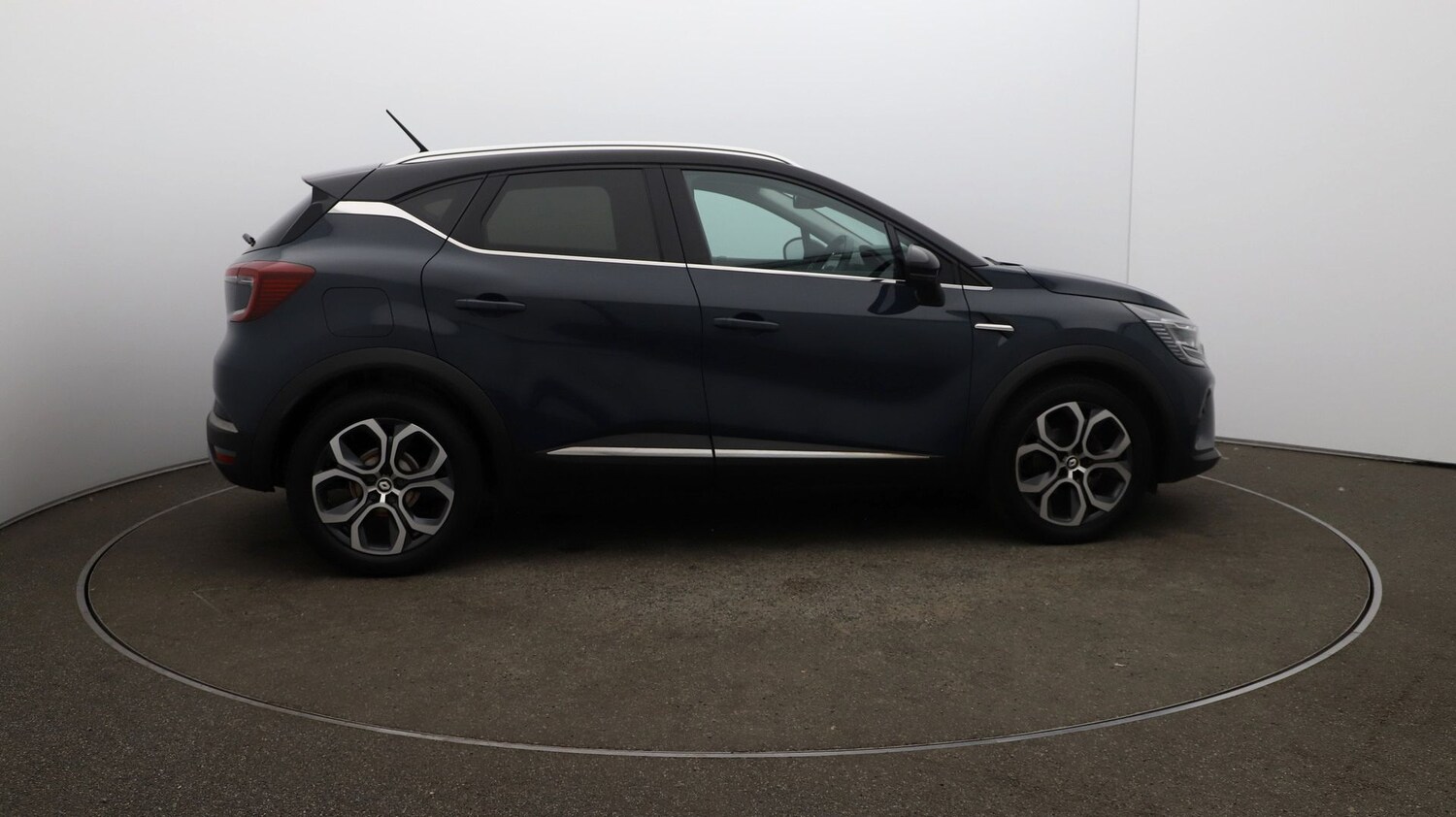 Used Renault Captur for sale - 76810173: Photo 41